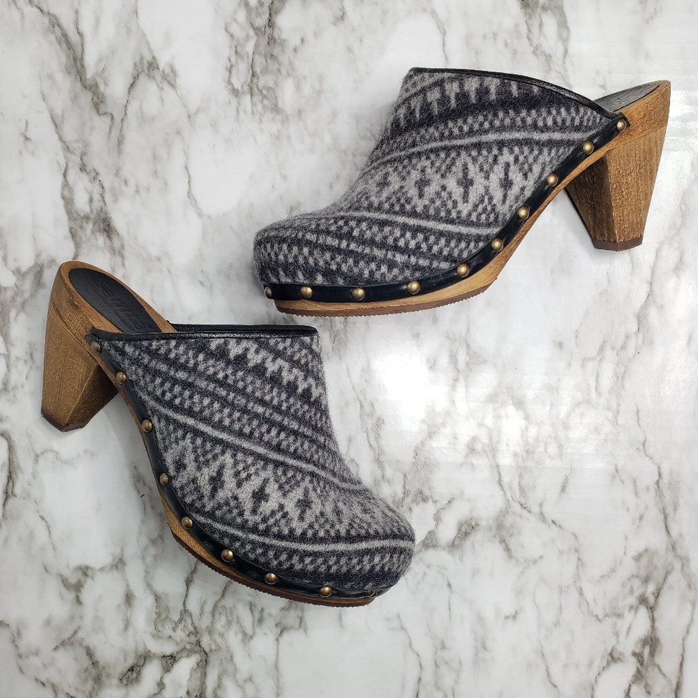 Anthropologie | Sanita Spinning Wheel Wool Clogs